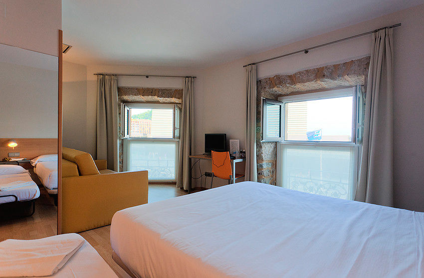 Hotel Arrizul Beach San Sebastian Ruang foto